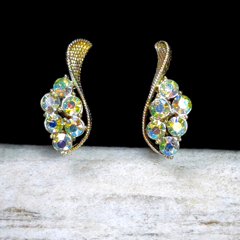 Coro 1960s Vintage Aurora Borealis Crystal Clip On Earrings